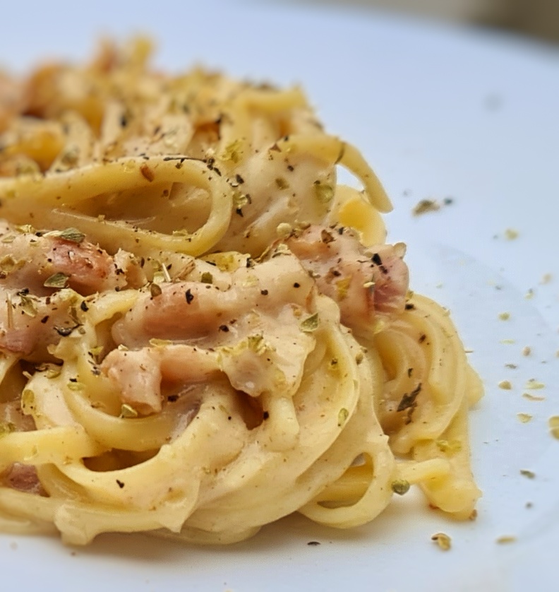 Pasta med baconsås – Proppmätt